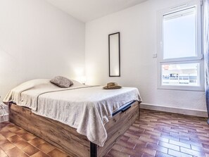 2 bedrooms, Internet