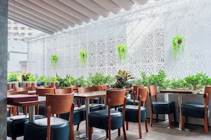 Outdoor banquet area - W Premium Nha Trang  (Nha Trang)