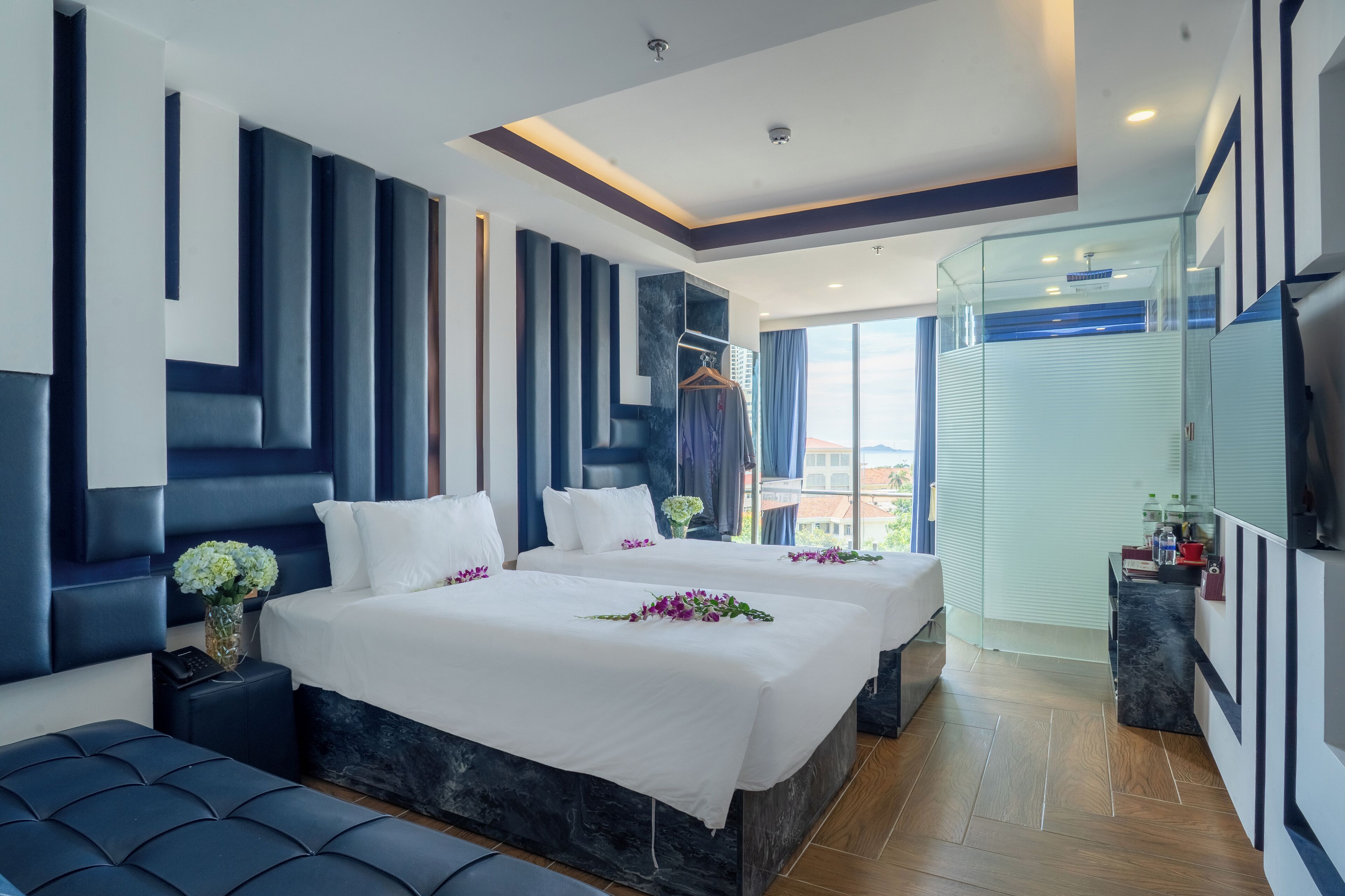 Deluxe Double or Twin Room, City View | Premium bedding, minibar, in-room safe, desk