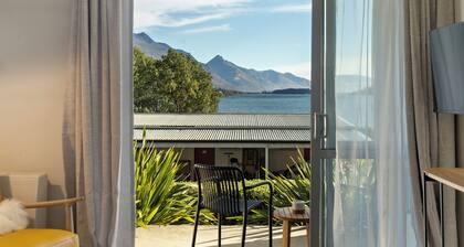 Lake View Lodge