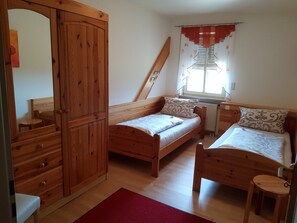 2 Schlafzimmer, Bügeleisen/Bügelbrett, kostenloses WLAN, Bettwäsche