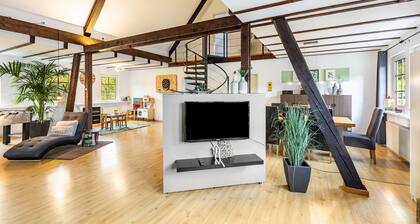 Ferienhaus 'Weitblick' mit Bergblick, Gemeinschaftsterrasse und Wi-Fi