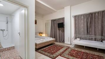 3 quartos, ferros/tábuas de passar roupa, Wi-Fi de cortesia