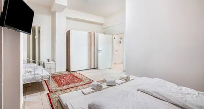 Apartment 'Aldars 8' with Wi-Fi and Air Conditioning