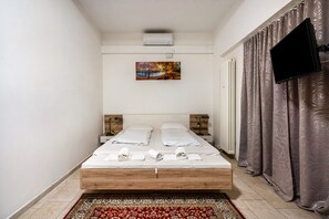 3 bedrooms, iron/ironing board, free WiFi, bed sheets - Aldars Our Urban Loft Suites with Wi-Fi and Air Conditioning (München)