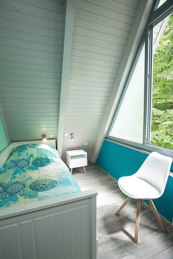 Ferienhaus 'Waldperle' Mit Bergblick, Privater Terrasse Und Wi-fi - Bebra