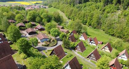 Ferienhaus 'Waldperle' mit Bergblick, privater Terrasse und Wi-Fi