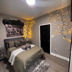 3 bedrooms, desk, iron/ironing board, WiFi