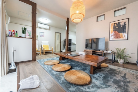 Basic House | Living area