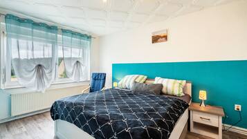 1 bedroom, free WiFi, bed sheets