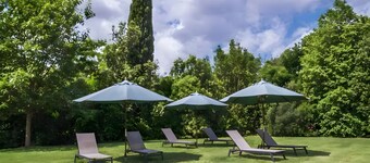 Apartment 'Rosaspina - 6' with Shared Pool, Wi-Fi and Air Conditioning