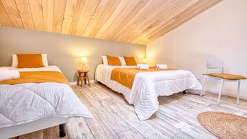 5 bedrooms, iron/ironing board, free WiFi