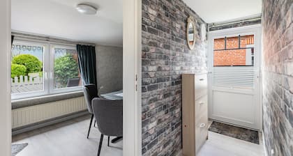 Hütte 'Bei Karin' mit privater Terrasse, Gemeinschaftsgarten und Wi-Fi