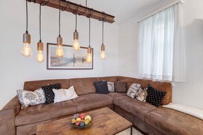 Fernseher, Stereoanlage