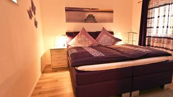 1 bedroom, iron/ironing board, free WiFi, bed sheets