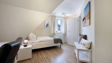 3 habitaciones, tabla de planchar con plancha y wifi gratis