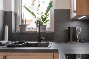 Réfrigérateur, four, plaque de cuisson, lave-vaisselle