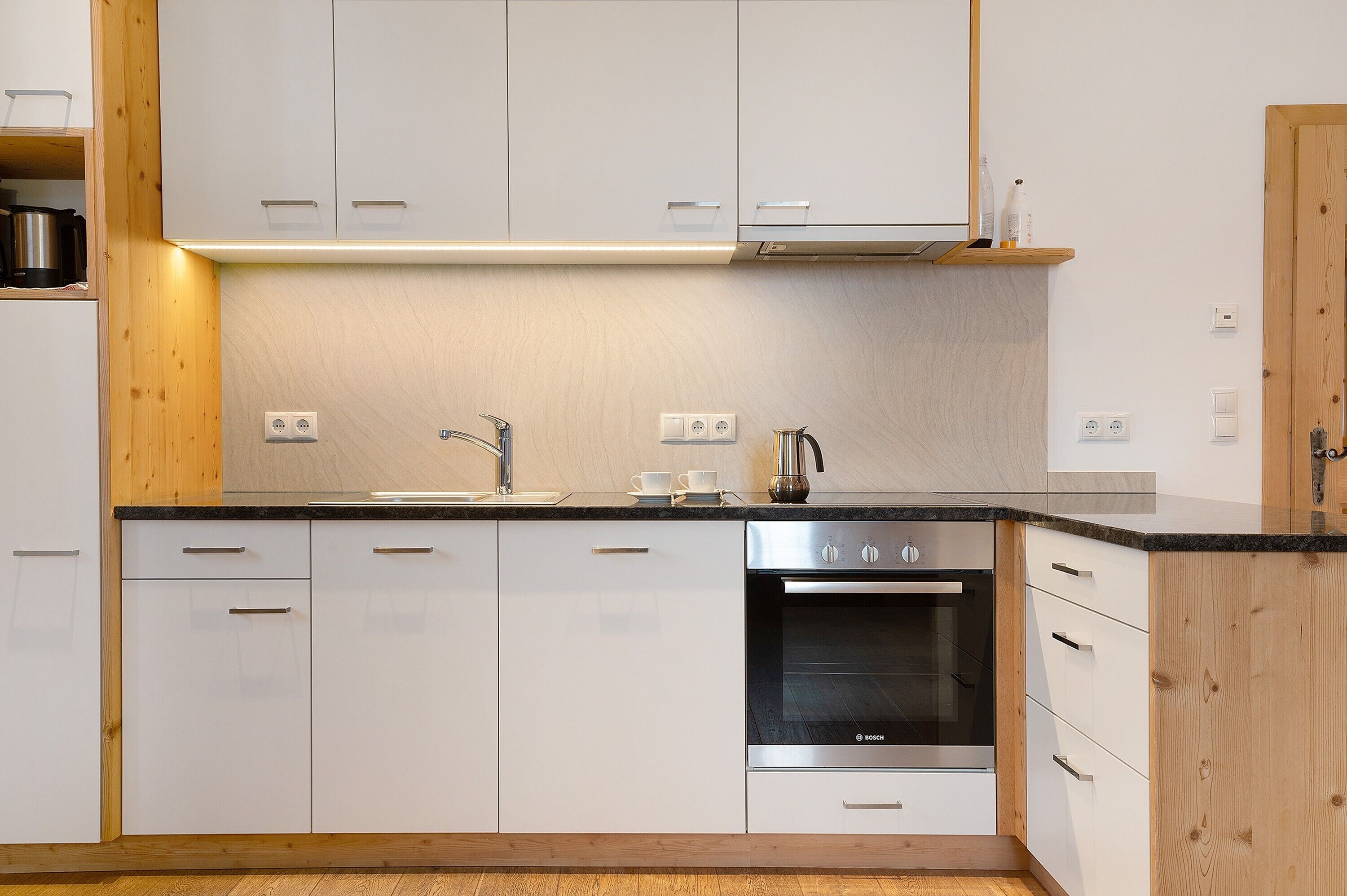 Kühlschrank, Ofen, Herdplatte, Geschirrspüler