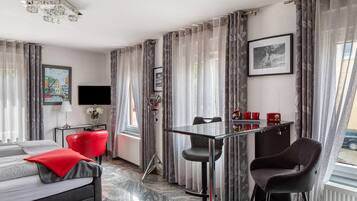 1 bedroom, free WiFi, bed sheets