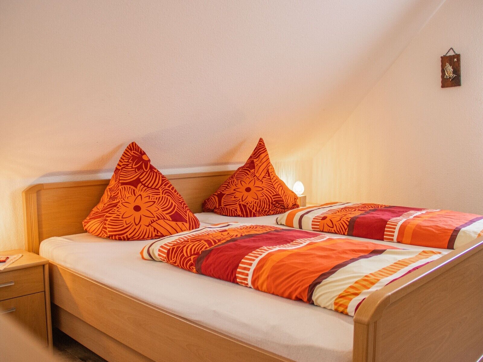 1 slaapkamer, een strijkplank/strijkijzer, gratis wifi