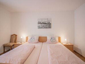 2 sovrum, strykjärn/strykbräda och gratis wi-fi