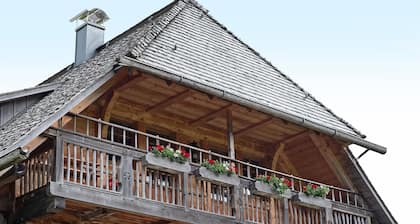 Holiday Apartment 'Hisli' with Mountain View, Balcony and Wi-Fi