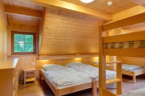 4 bedrooms, free WiFi