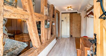Studio 'Schwarzwald Ruhe' with Mountain View, Shared Terrace and Wi-Fi
