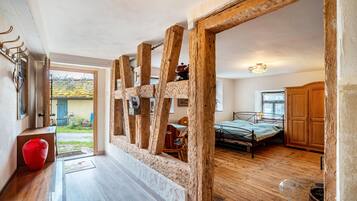 1 bedroom, free WiFi, bed sheets