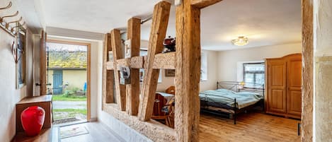 1 bedroom, free WiFi, bed sheets