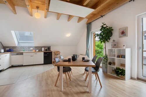Ferienwohnung 'Panoramablick' mit Privatterrasse, Balkon und Wi-Fi