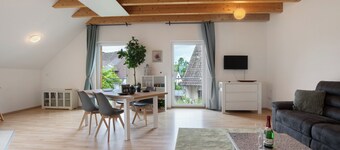 Appartamento 'Panoramablick' con terrazza privata, balcone e Wi-Fi