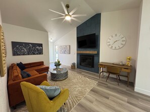 TV connectée, cheminée