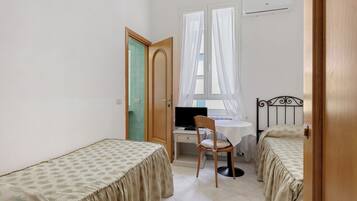 1 camera, ferro/asse da stiro, Wi-Fi gratuito, lenzuola