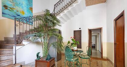 Room 'Camera 42' with Balcony, Wi-Fi, and Air Conditioning