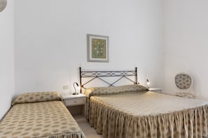 1 bedroom, iron/ironing board, free WiFi, bed sheets - Room 'Camera 42' with Balcony, Wi-Fi and Air Conditioning (Verona)