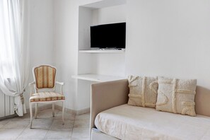 1 غرفة نوم ومكواة/لوح كي وواي فاي مجانًا وملاءات أسرّة