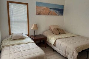 4 bedrooms, free WiFi, bed sheets