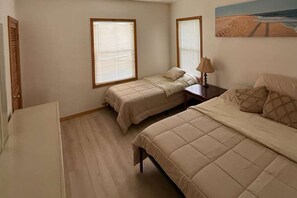 4 camere, Wi-Fi gratuito, lenzuola