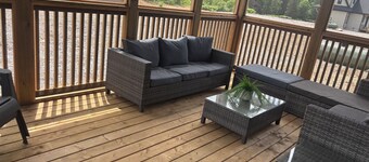 Luxury 3000SQF Muskoka Cottage | Private Retreat | Ski, Beach & Near Algonquin