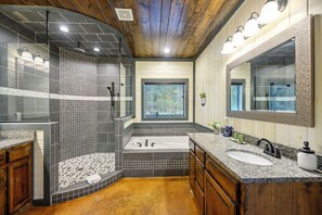 Douche, séchoir à cheveux, serviettes fournies