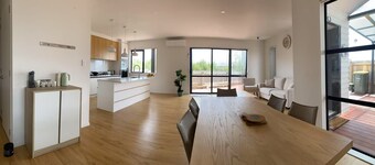 Spotless CozyNest 2 BedRooms Near Airport