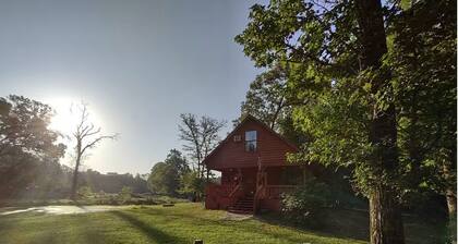 2 Homes on 50 Acres-Family & Work Crew Ready