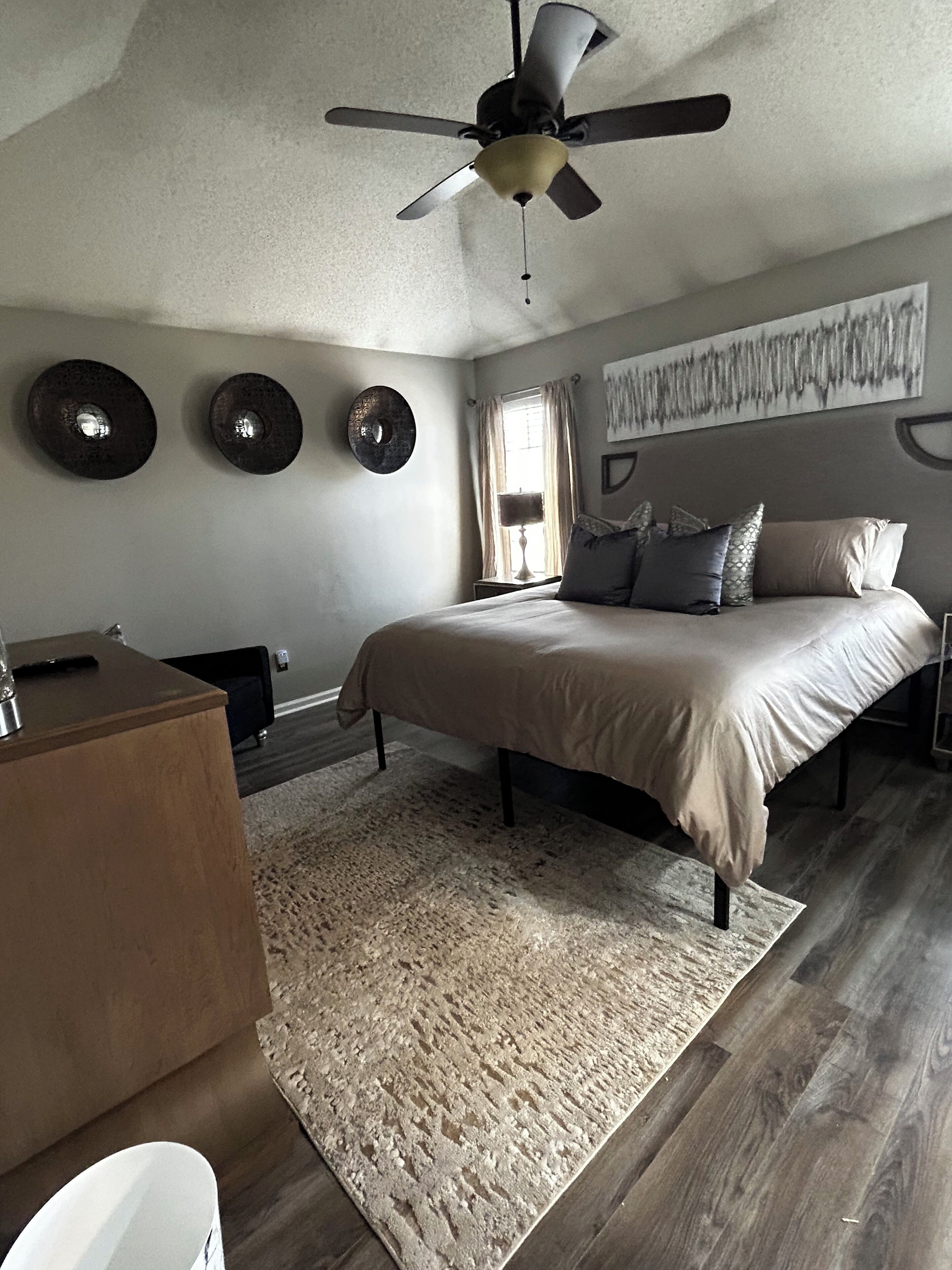 3 chambres, bureau, Wi-Fi, draps fournis