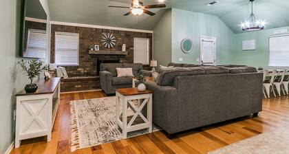 Serene Modern Farmhouse on 2 Acres