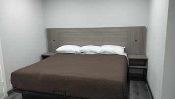 Single Room | Free WiFi, bed sheets