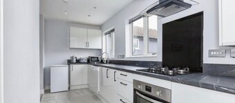 3 Bedroom House- Loughborough-Sleeps 5-FreeParking
