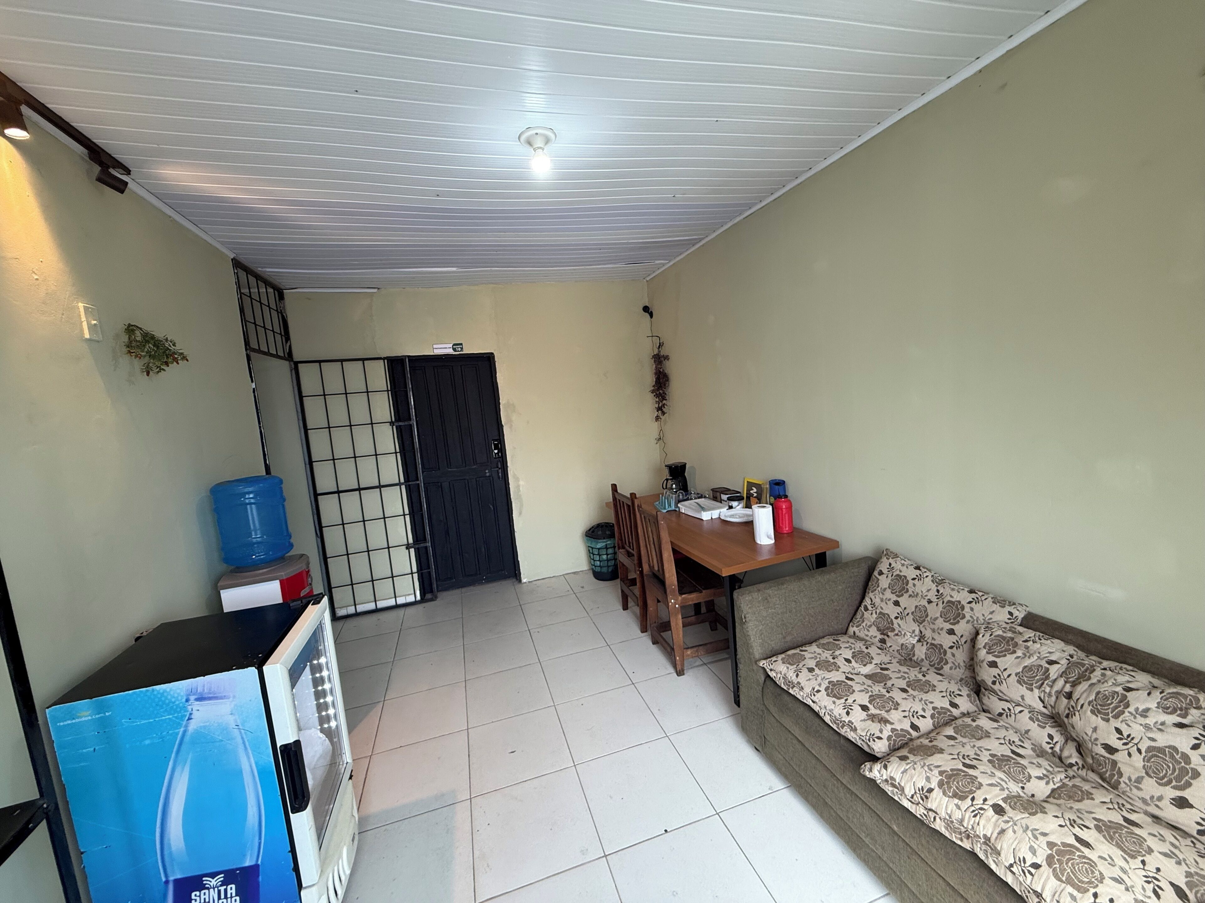 Quarto casal econômico | Área de estar