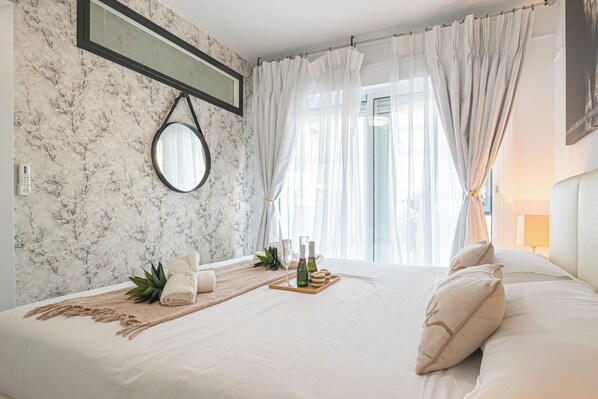 2 bedrooms, iron/ironing board, free WiFi, bed sheets