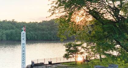 Riverfront Retreat Stunning View